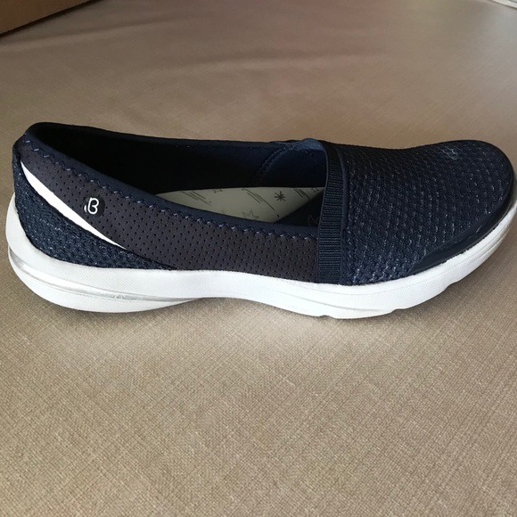 naturalizer beez shoes